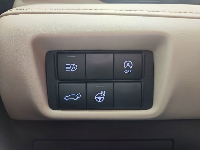 Certified 2025 Toyota Highlander Limited AWD/4WD image 58