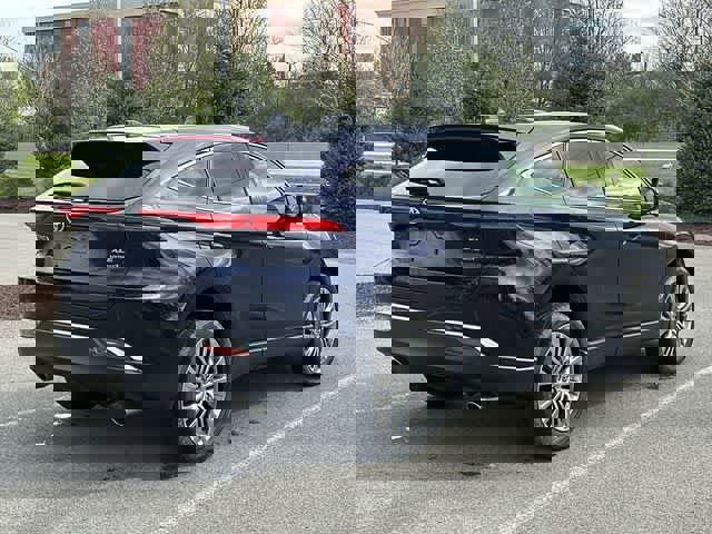 Used 2022 Toyota Venza XLE image 23