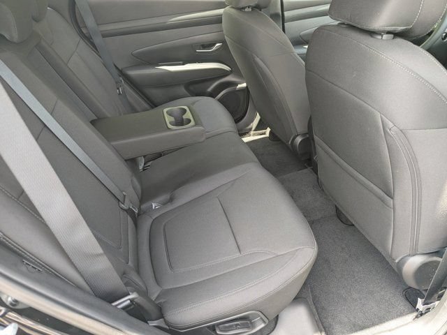 Used 2025 Hyundai Tucson SE FWD image 14