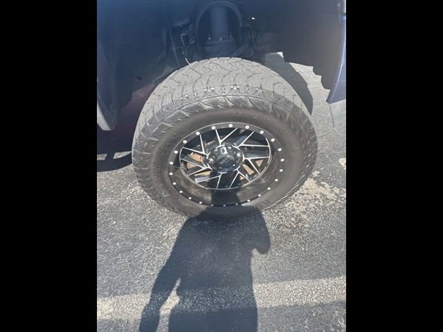 Used 2017 GMC Sierra 1500 SLE w/ Elevation Edition AWD/4WD image 19