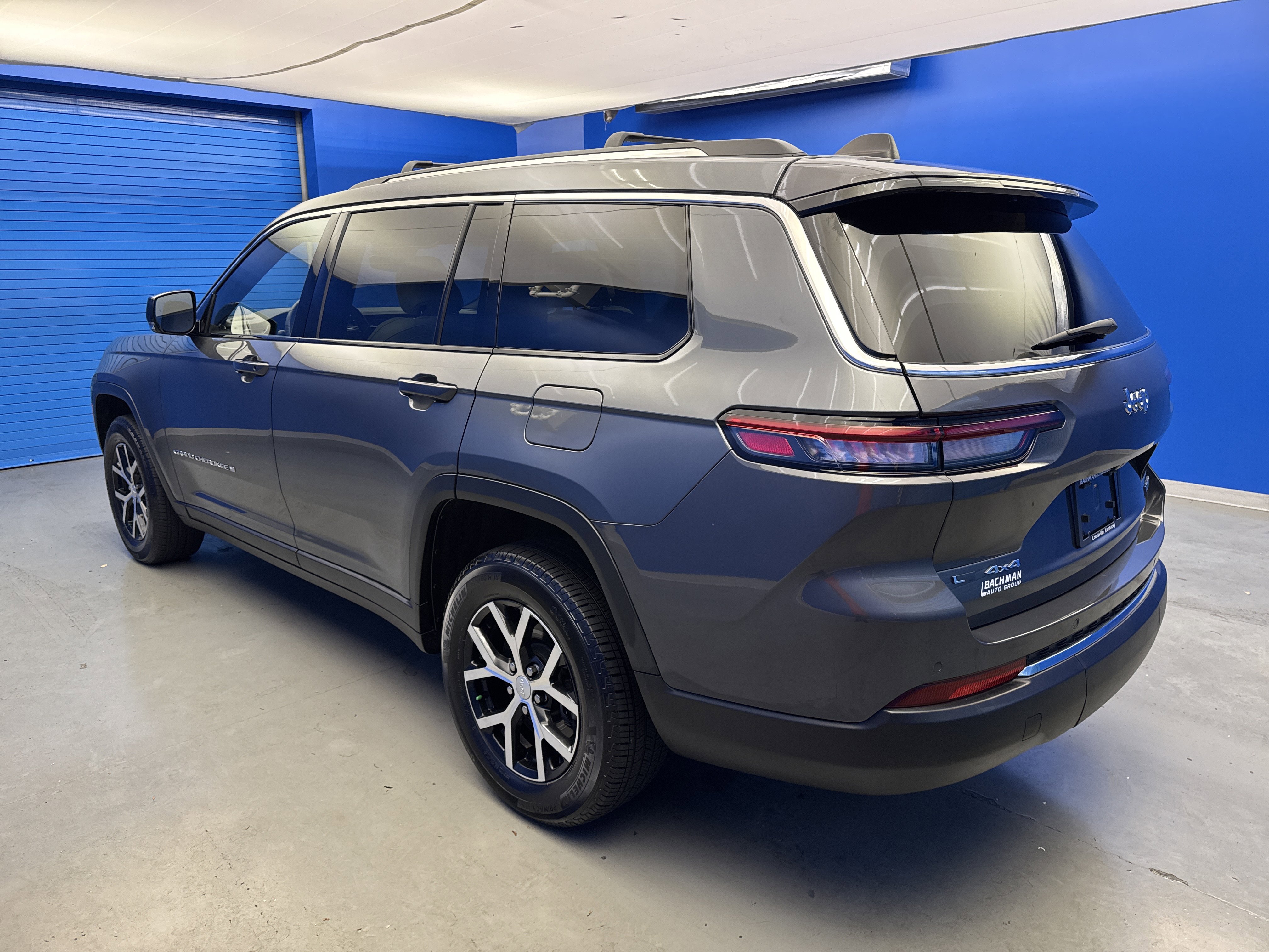 Used 2023 Jeep Grand Cherokee L Limited image 5