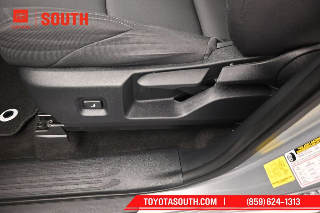 Used 2024 Toyota Tacoma SR w/ SR Upgrade Package AWD/4WD image 21