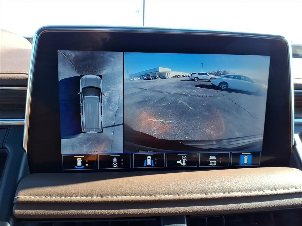 Used 2021 Chevrolet Suburban High Country w/ Premium Package image 52