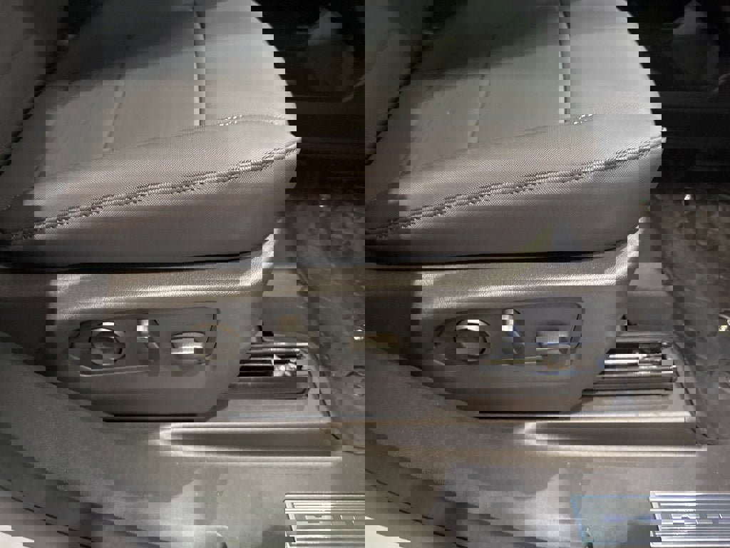 New 2026 GMC Hummer EV 4x4 Crew Cab image 12