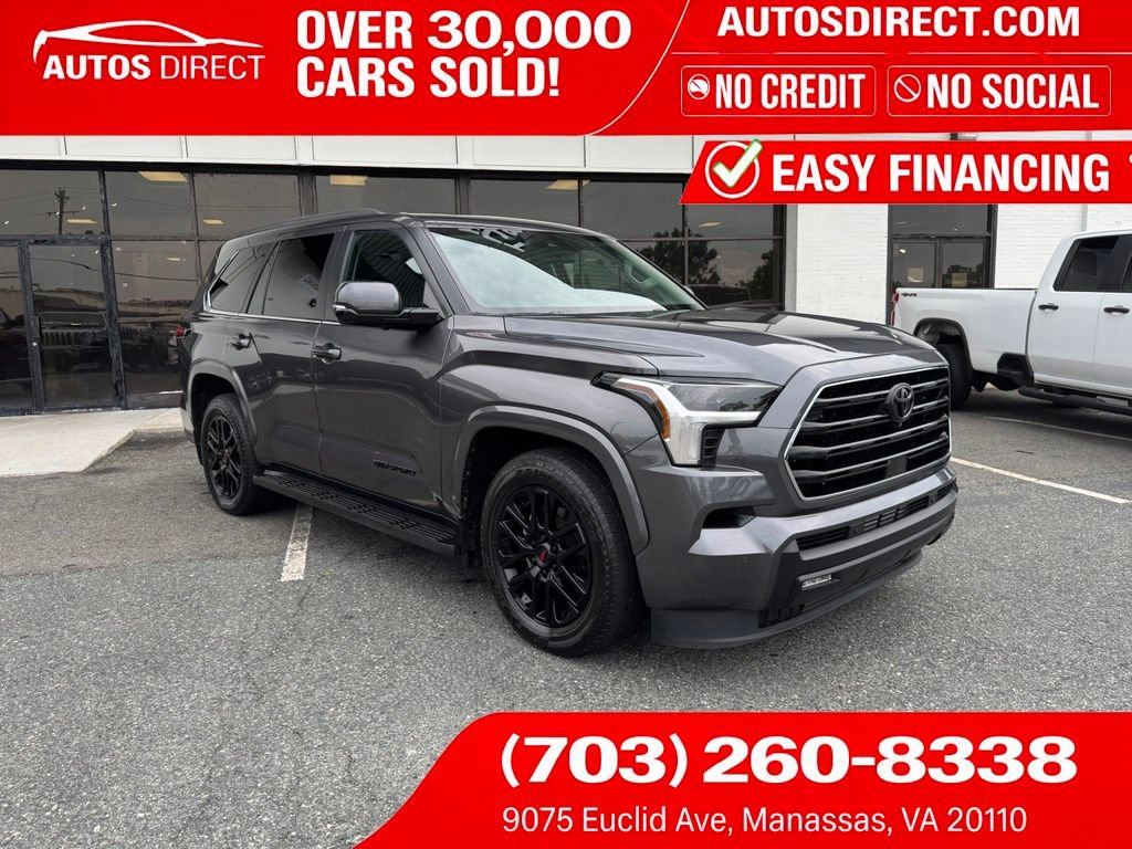 Used 2024 Toyota Sequoia SR5 w/ SR5 Premium Package AWD/4WD image 1