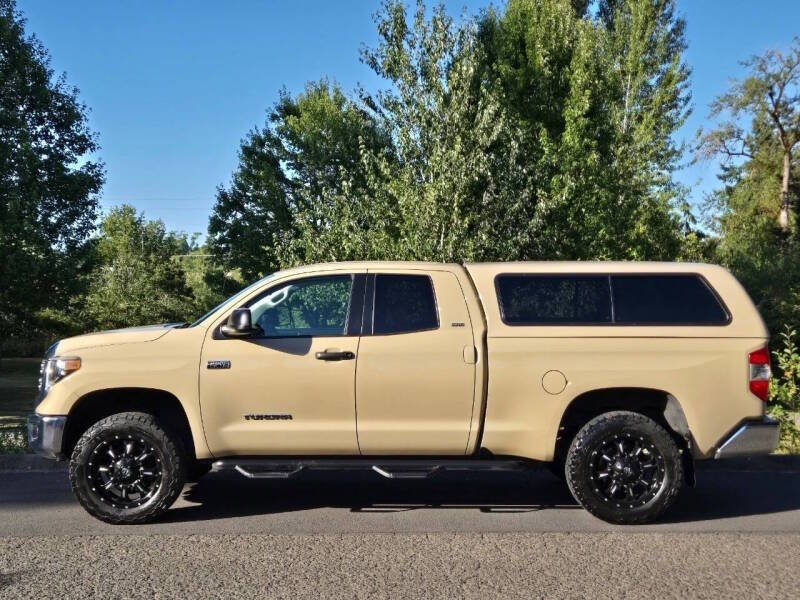 Used 2018 Toyota Tundra SR5 image 2