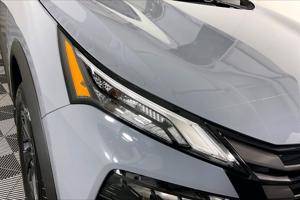 New 2027 Nissan Rogue SV w/ Cold Weather Package FWD image 28