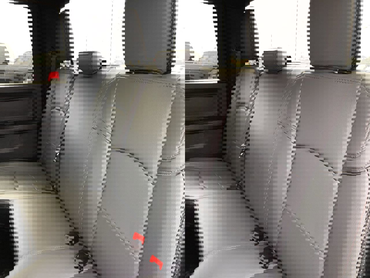 Used 2023 RAM 2500 Tradesman w/ Chrome Appearance Group image 11