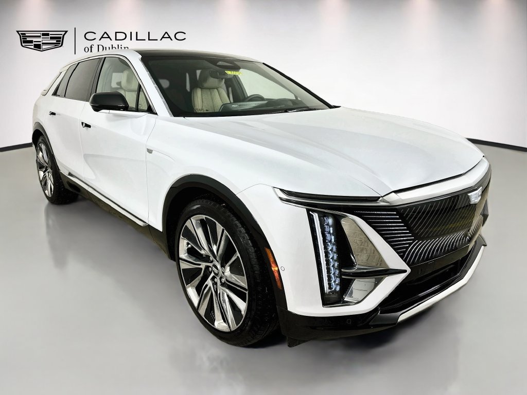 New 2026 Cadillac Lyriq Signature Luxury w/ Nappa Leather Package AWD/4WD image 3