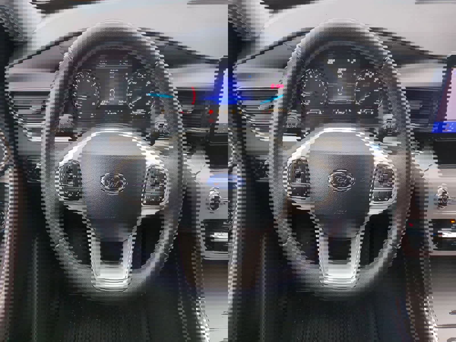 Used 2022 Ford Explorer XLT w/ Equipment Group 202A image 24