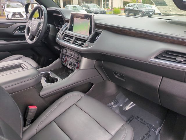 Used 2022 Chevrolet Tahoe Z71 w/ Luxury Package AWD/4WD image 32