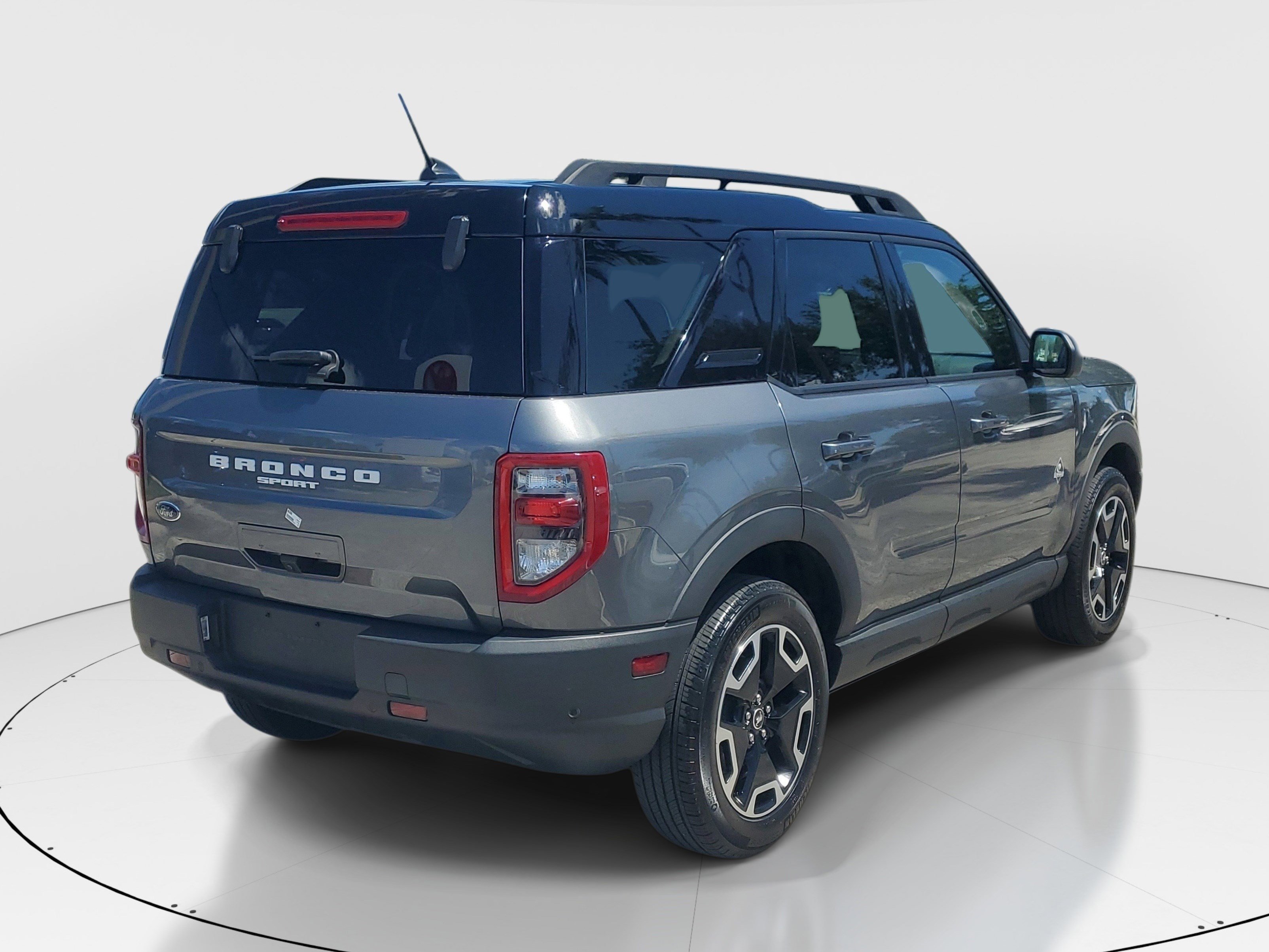 Used 2024 Ford Bronco Sport Outer Banks AWD/4WD image 3