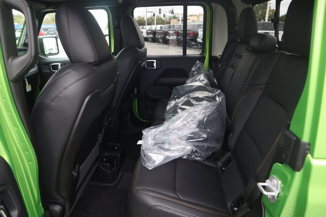 New 2025 Jeep Gladiator Sport image 16