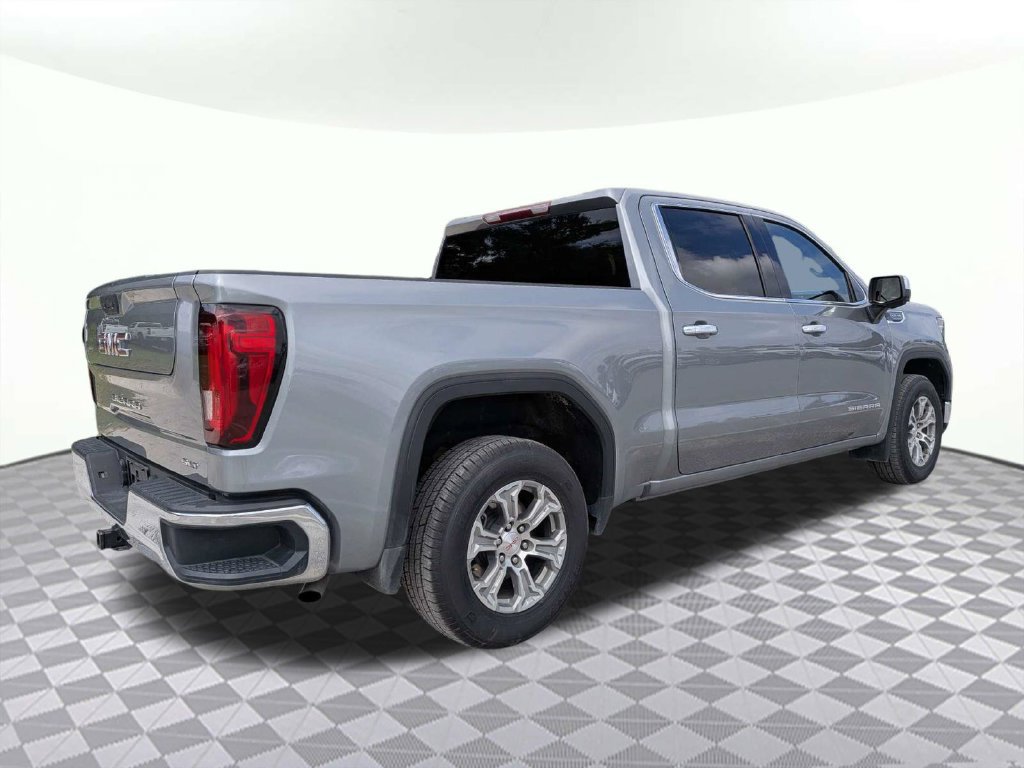 Used 2025 GMC Sierra 1500 SLT RWD image 3