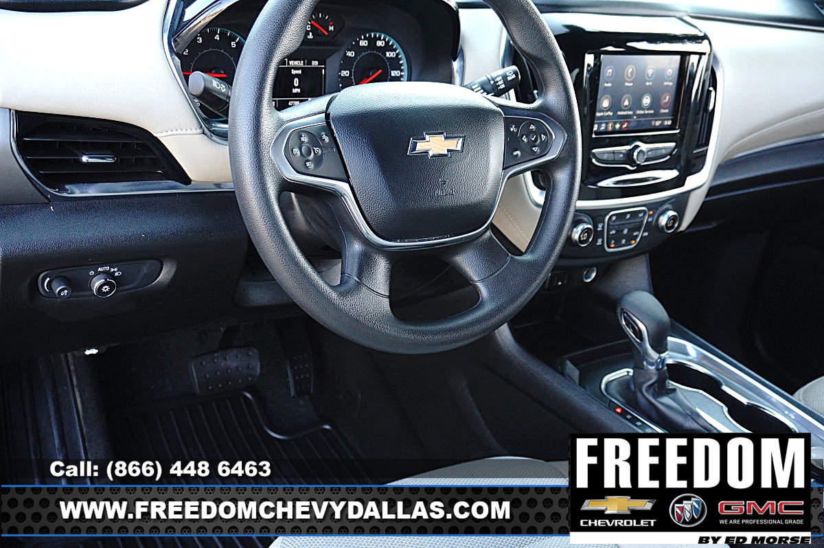 Used 2023 Chevrolet Traverse LS FWD image 22