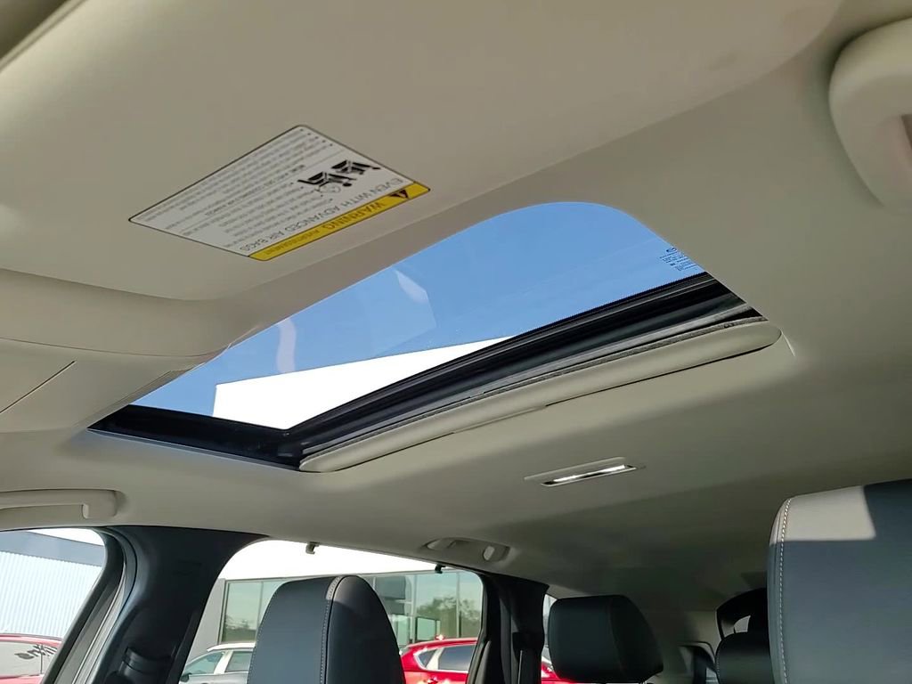 Certified 2024 MAZDA CX-90 Plug-In Hybrid w/ Preferred image 23