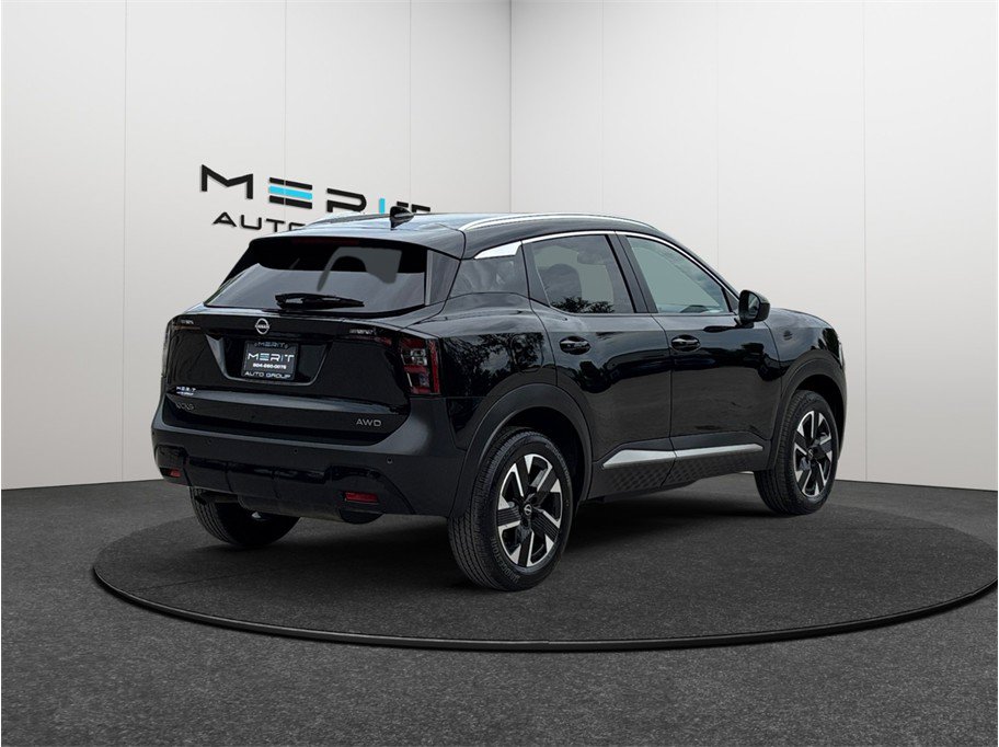 Used 2026 Nissan Kicks SV w/ Cold Weather Package AWD/4WD image 9