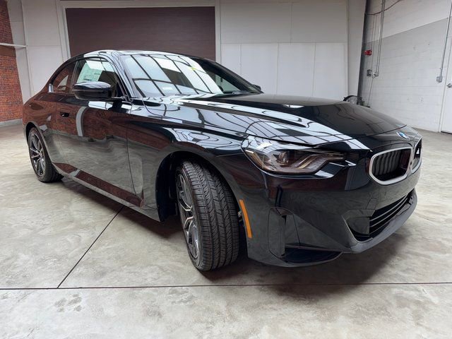 Used 2025 BMW 230i xDrive Coupe w/ Premium Package image 7
