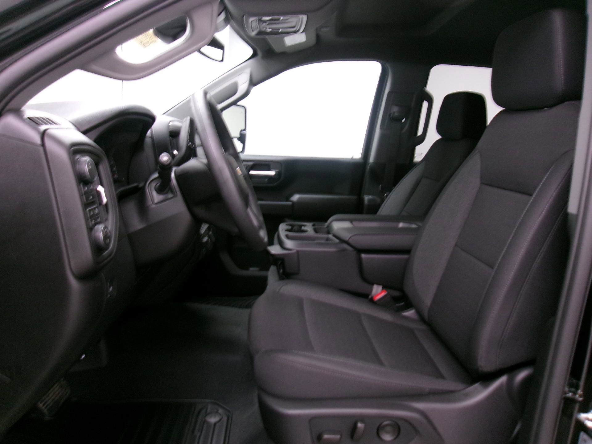 New 2026 Chevrolet Silverado 2500 Custom w/ Custom Value Package AWD/4WD image 8
