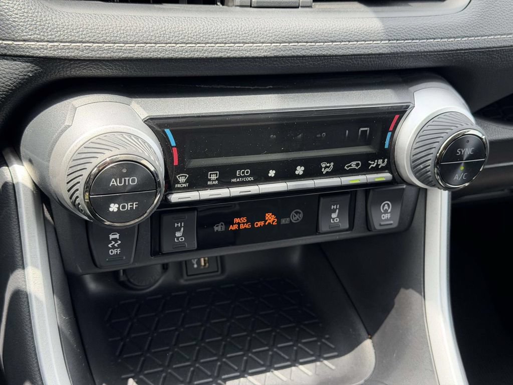 Certified 2025 Toyota RAV4 XLE w/ Convenience Package AWD/4WD image 5