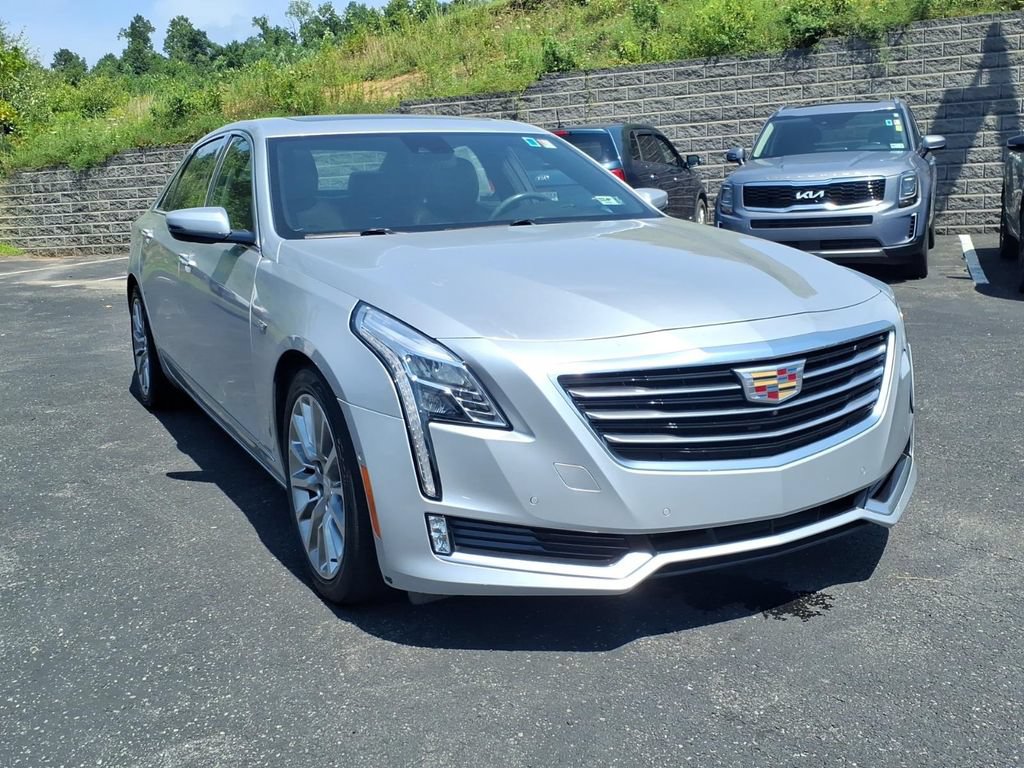 Used 2018 Cadillac CT6 Luxury AWD/4WD image 4