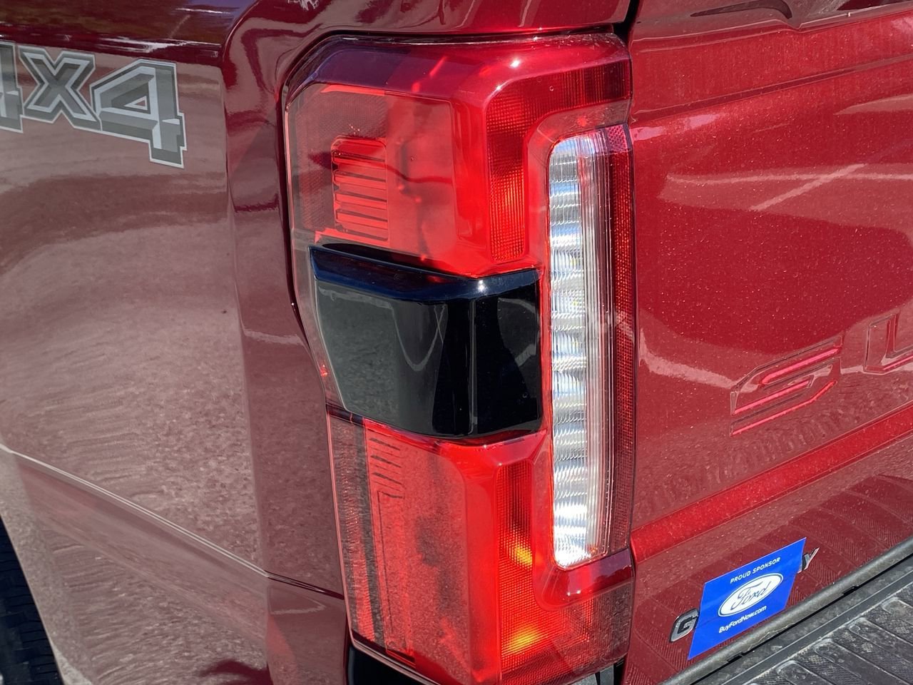 New 2026 Ford F250 Lariat w/ Black Appearance Package AWD/4WD image 8