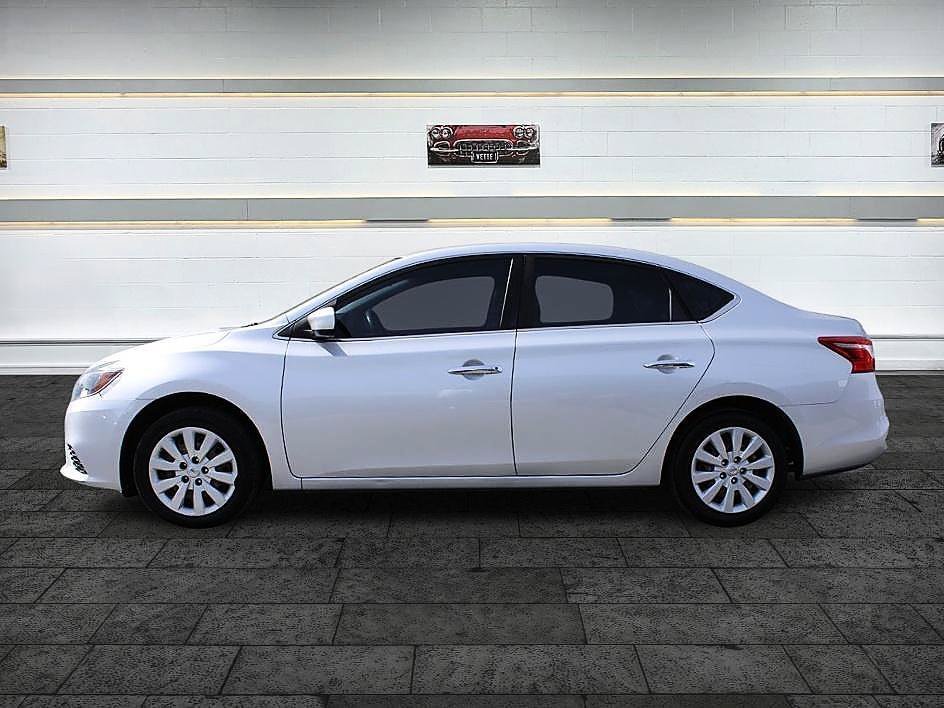 Used 2019 Nissan Sentra S FWD image 4