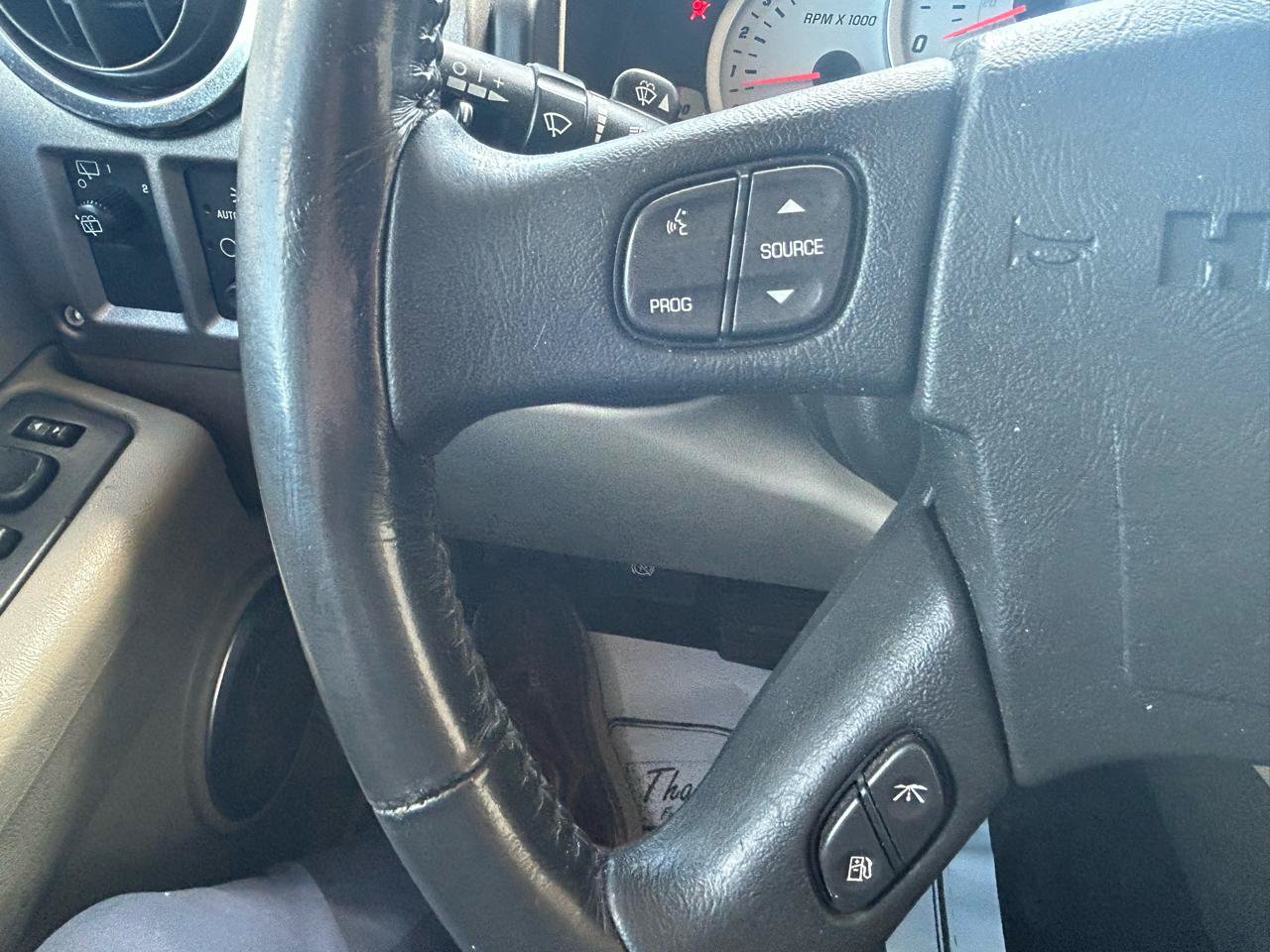 Used 2003 HUMMER H2 w/ Preferred Equipment Group AWD/4WD image 17