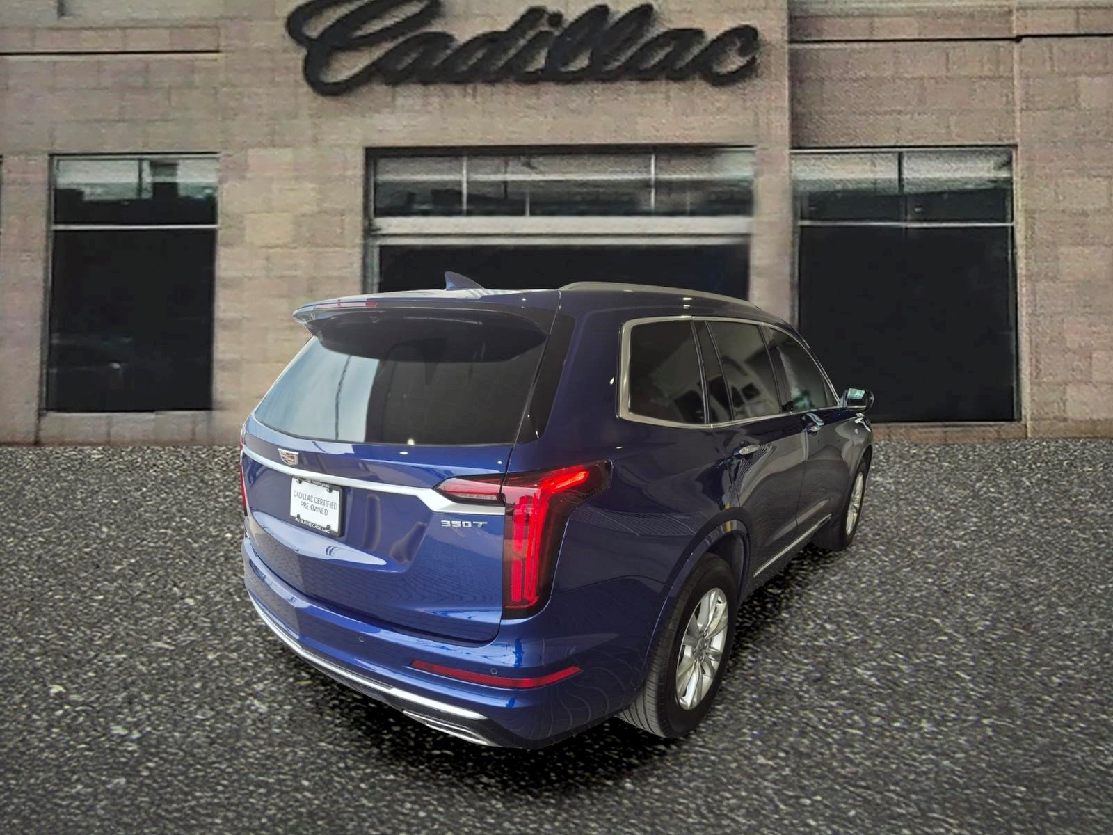 Certified 2024 Cadillac XT6 Luxury AWD/4WD image 5