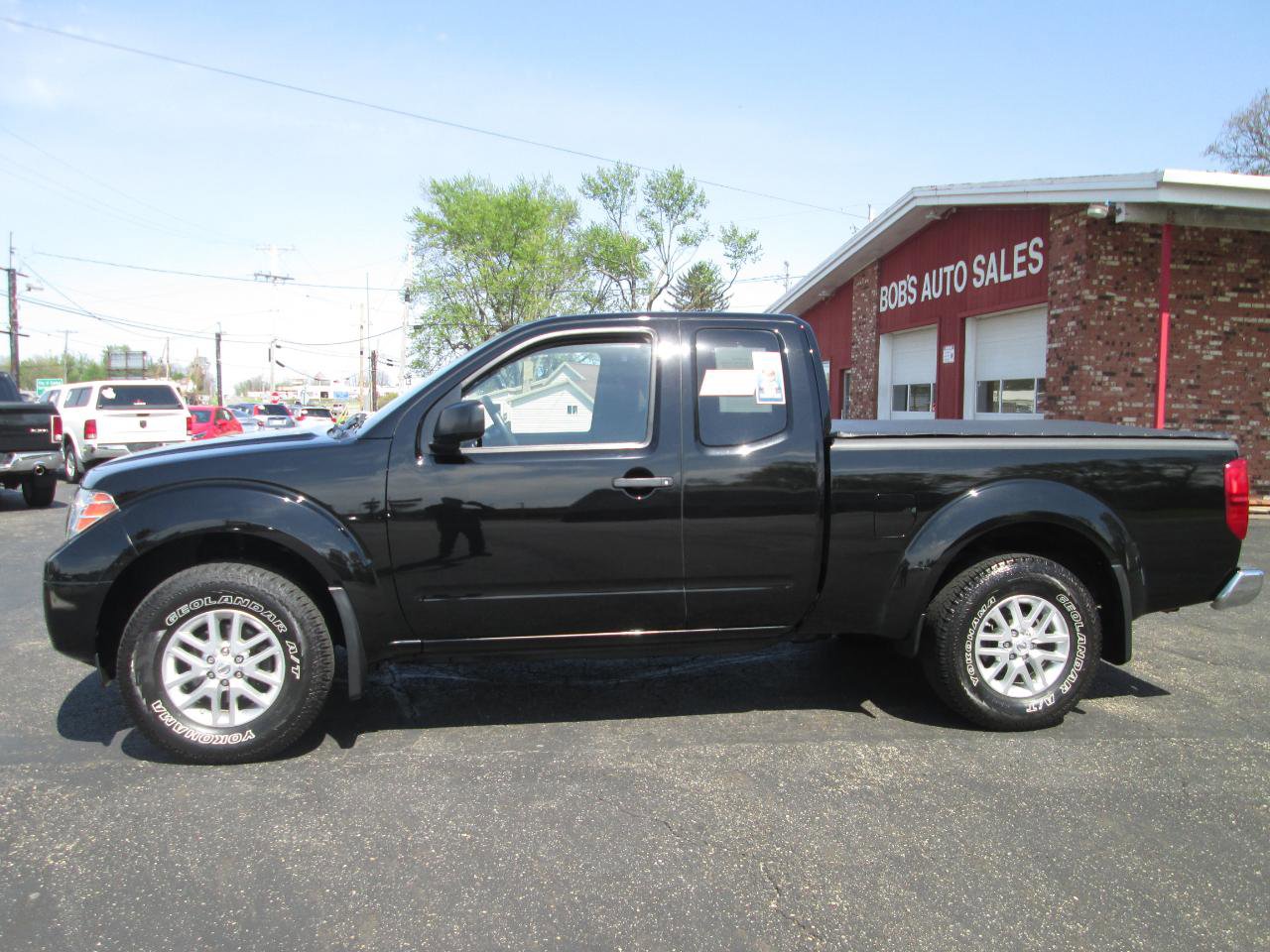 Used 2015 Nissan Frontier SV AWD/4WD image 12