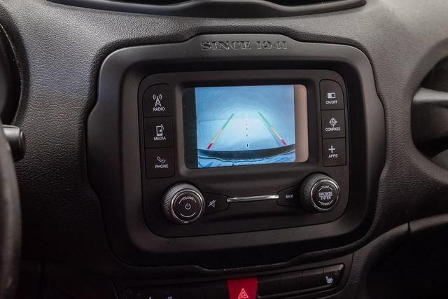 Used 2016 Jeep Renegade Limited FWD image 16