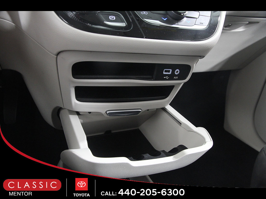 Used 2017 Chrysler Pacifica LX FWD image 16