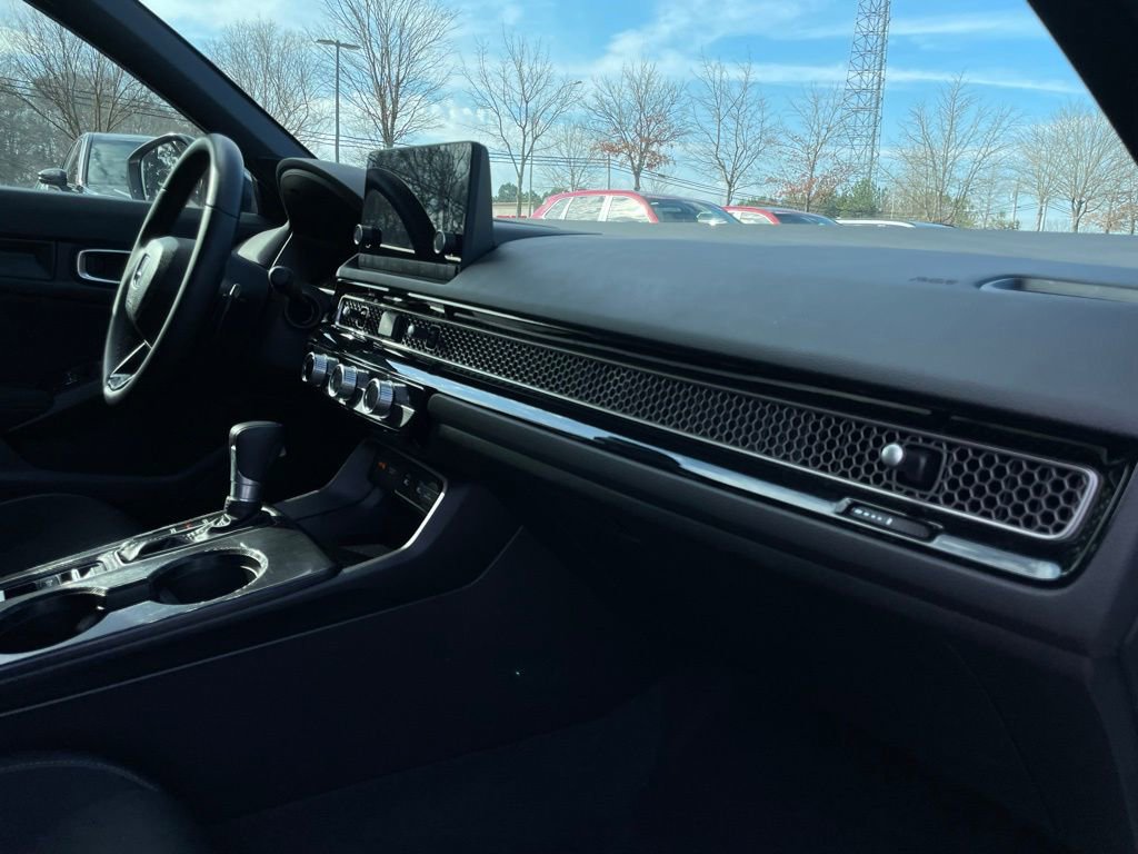 Certified 2025 Honda Civic Sport image 32