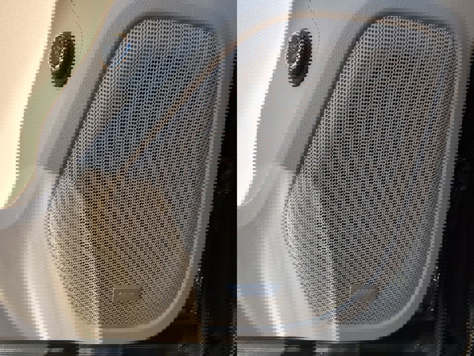 Used 2020 GMC Acadia Denali image 48