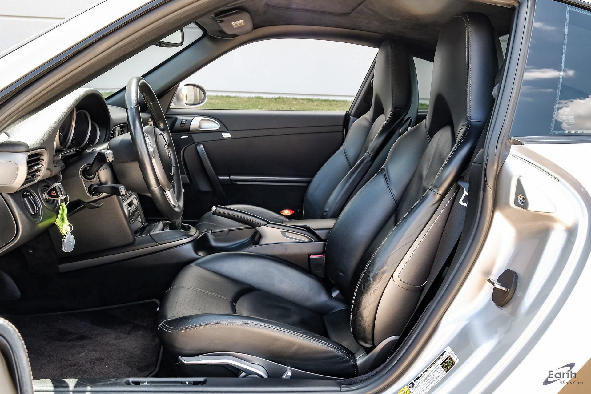 Used 2006 Porsche 911 Carrera 4 AWD/4WD image 33