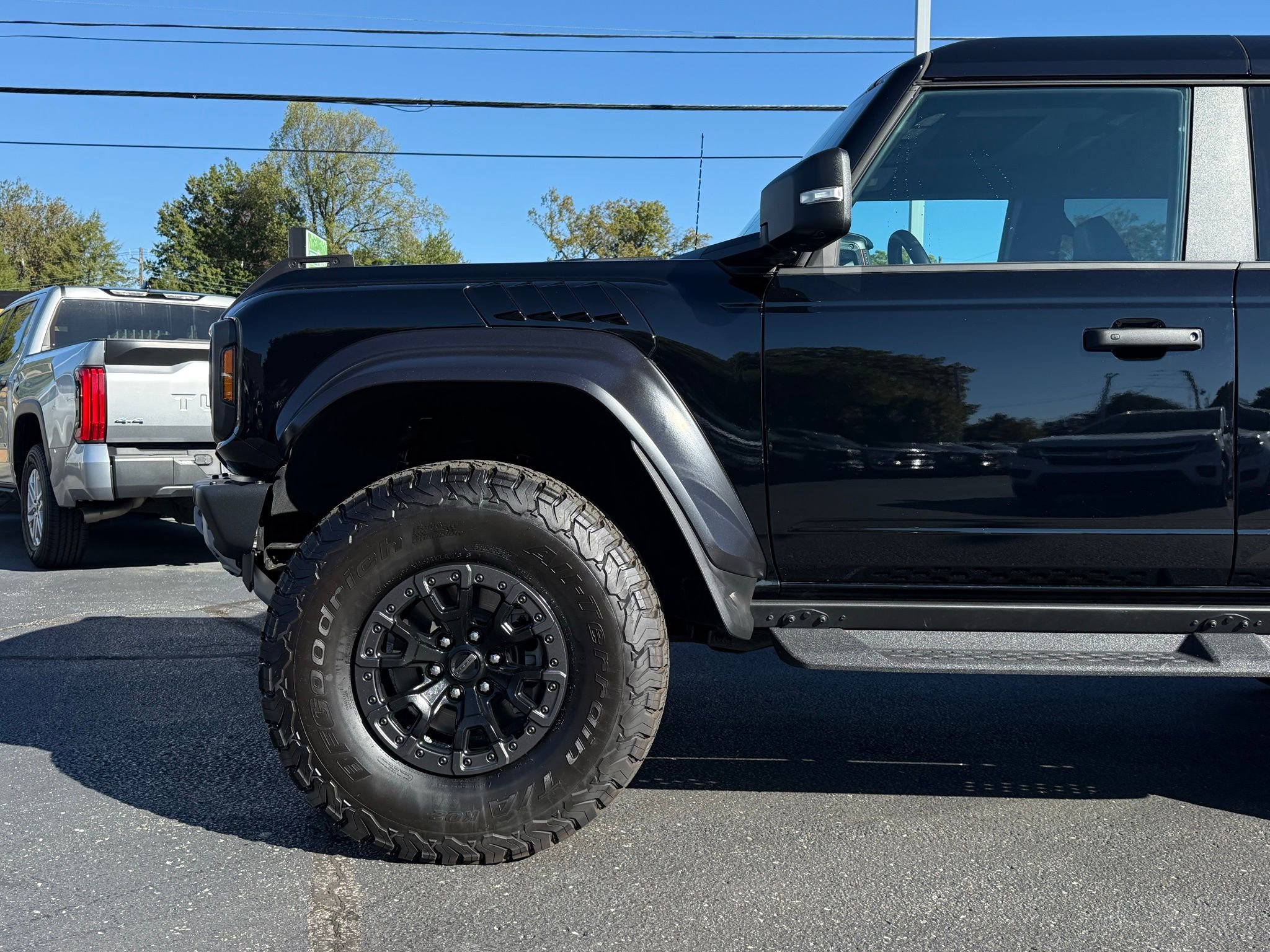 Used 2024 Ford Bronco Raptor w/ Interior Carbon Fiber Pack 6 image 8