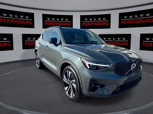 New 2026 Volvo XC40 B5 Ultra w/ Climate Package image 2