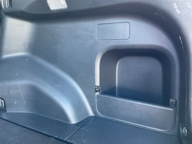 Used 2019 Toyota RAV4 LE AWD/4WD image 13