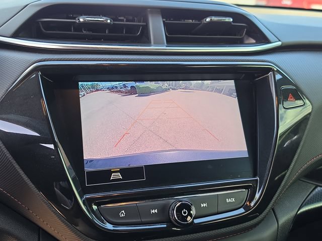 Used 2023 Chevrolet TrailBlazer RS w/ Sun and Liftgate Package FWD image 27
