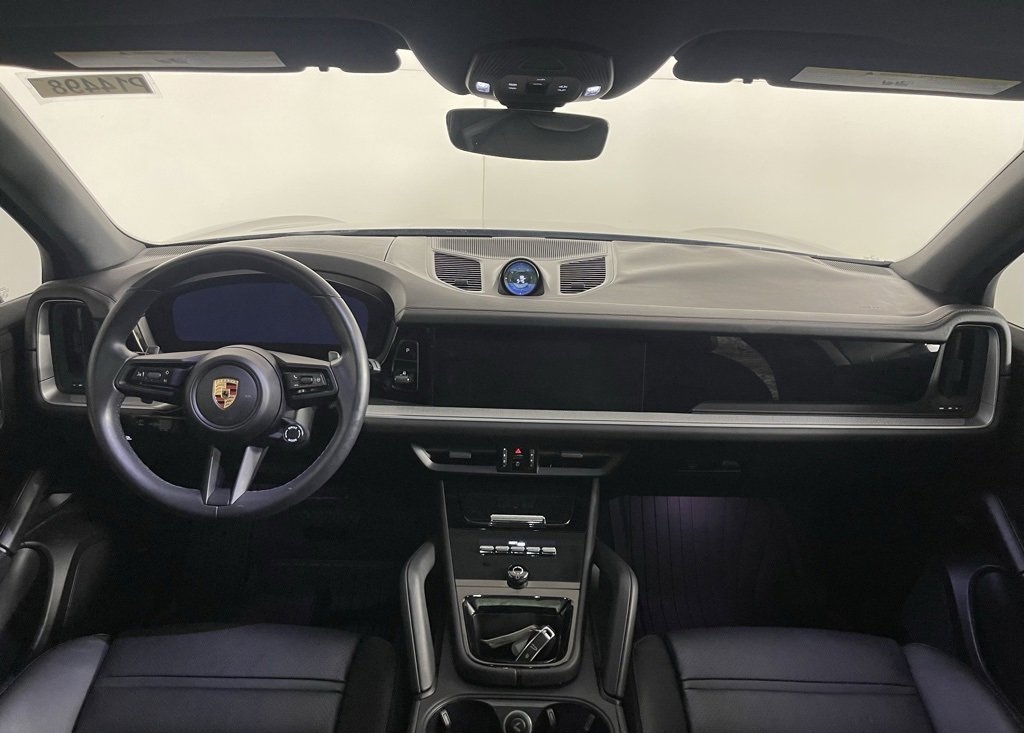 Certified 2024 Porsche Cayenne image 25