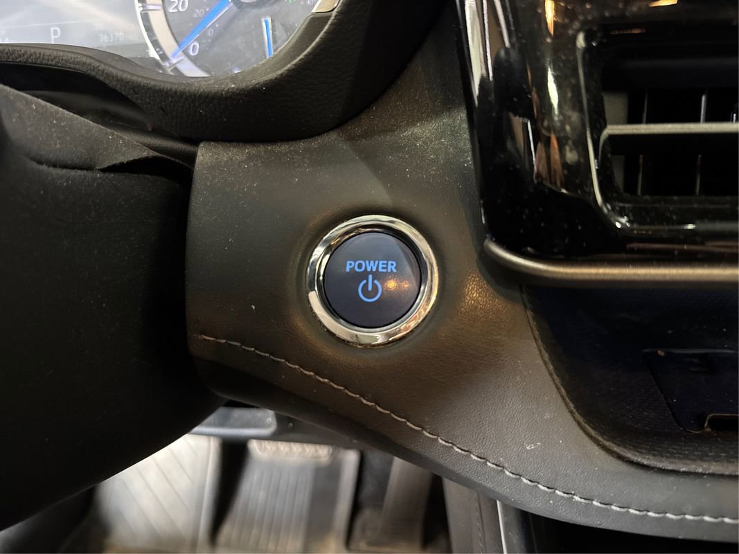 Used 2022 Toyota Highlander Limited image 29