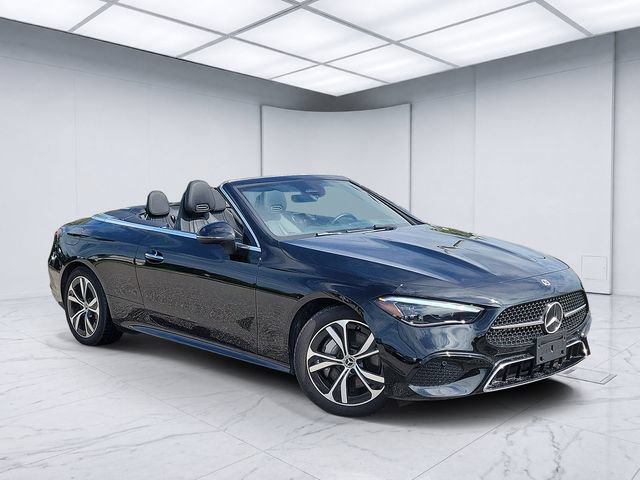 Used 2025 Mercedes-Benz CLE 300 4MATIC Cabriolet image 3