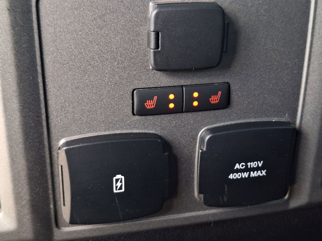 Used 2018 Ford F150 Raptor w/ Equipment Group 802A Luxury image 13