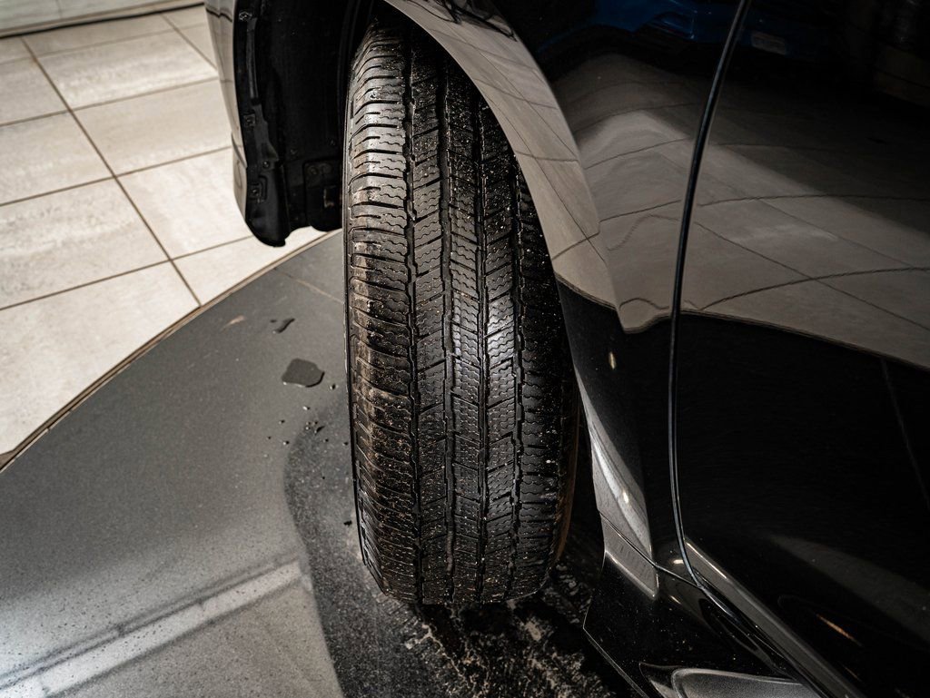 Used 2023 Lexus GX 460 Premium w/ Premium Package image 43