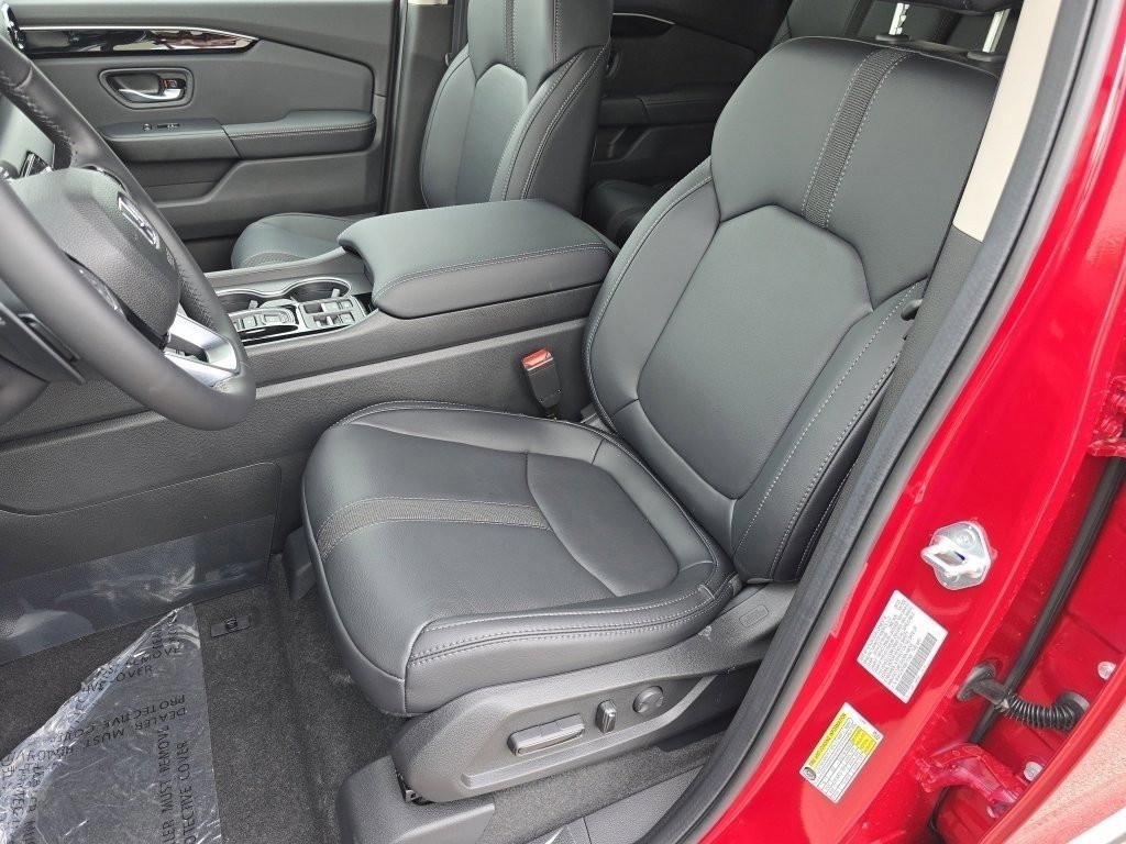 New 2025 Honda Pilot Touring image 33