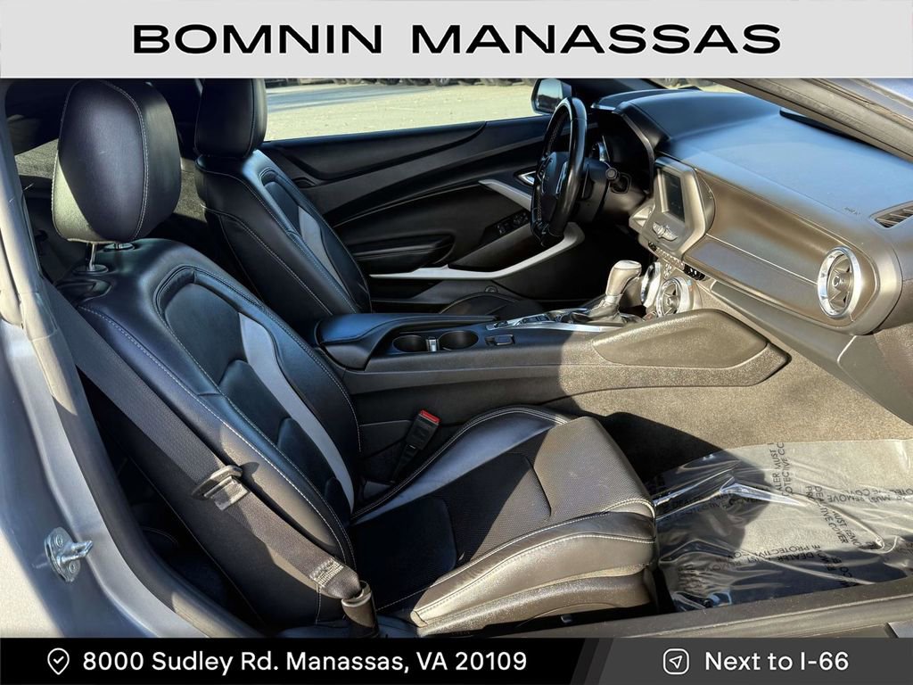 Used 2019 Chevrolet Camaro LT image 9