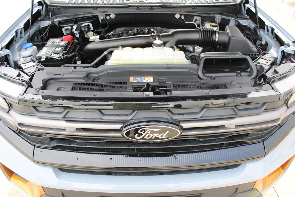 Used 2025 Ford Expedition Tremor AWD/4WD image 34