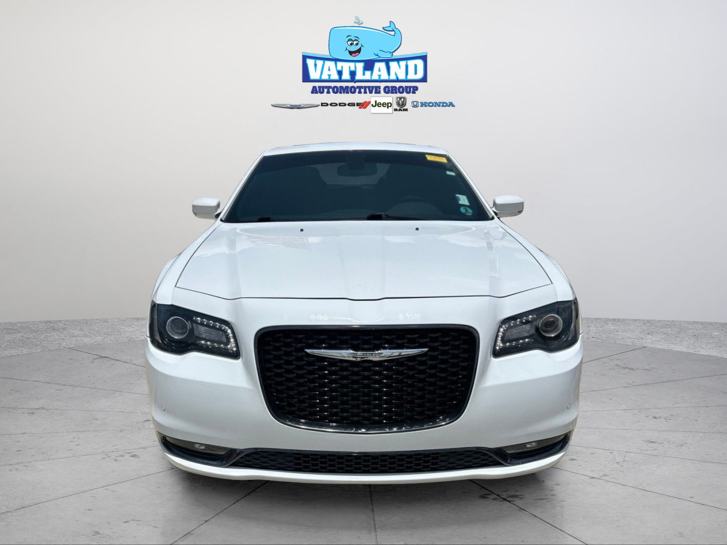Certified 2018 Chrysler 300 S w/ 300S Premium Group AWD/4WD image 21