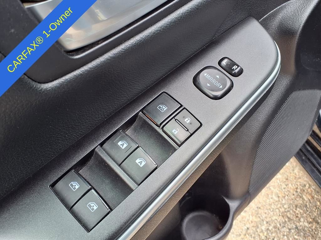 Used 2015 Toyota Camry SE w/ Moonroof Package image 15