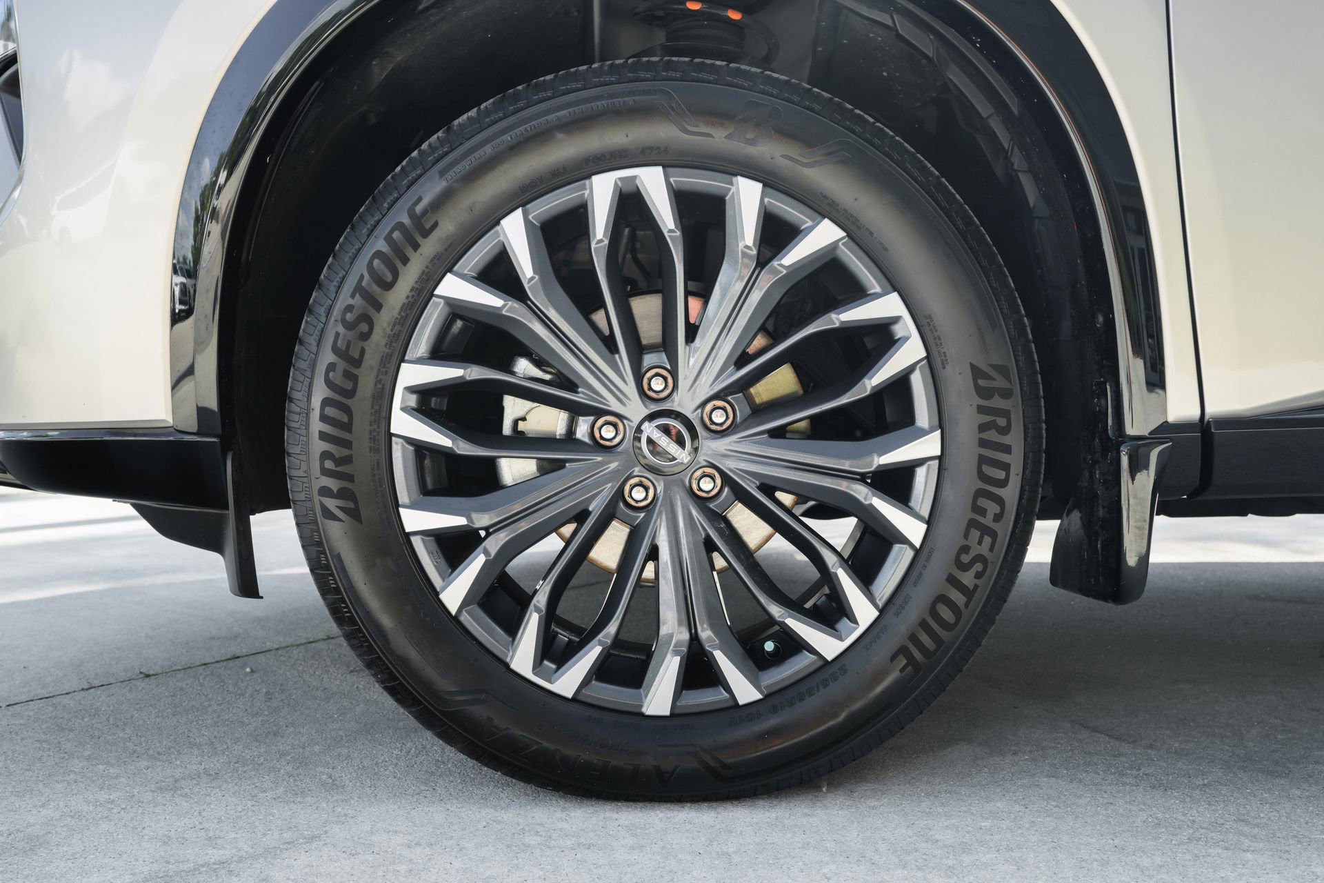 Used 2025 Nissan Rogue Platinum w/ Platinum Premium Package image 33